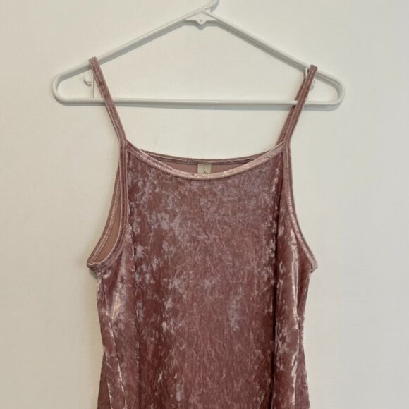 ALLISON JOY EVEREVE Cori Velvet Tank Blush Light Pink Velour Sleeveless Preppy M - Picture 4 of 12
